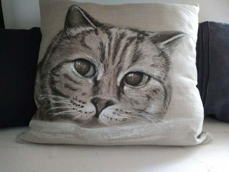 Kissen "Katze" ca. 50cm x 50cm, Leinen handbemalt