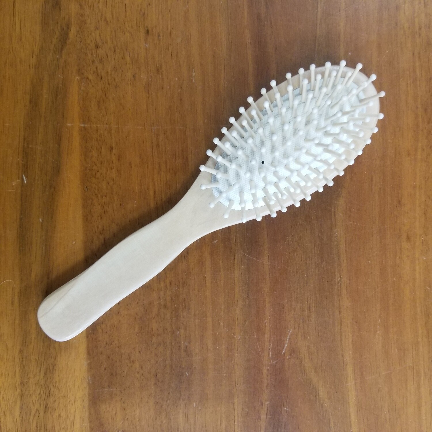 Brosse à cheveux en bois
