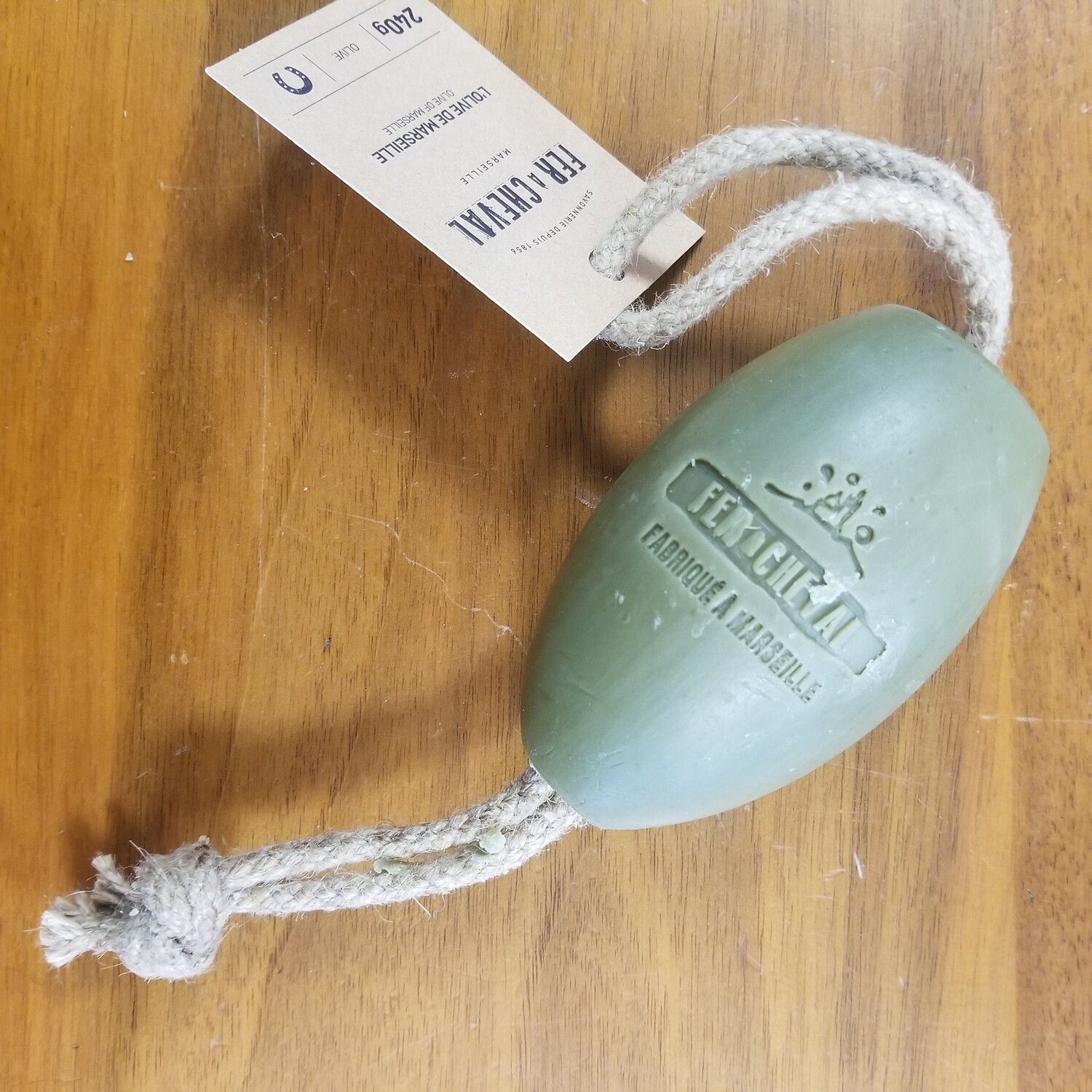 Savon de Marseille vert forme Olive