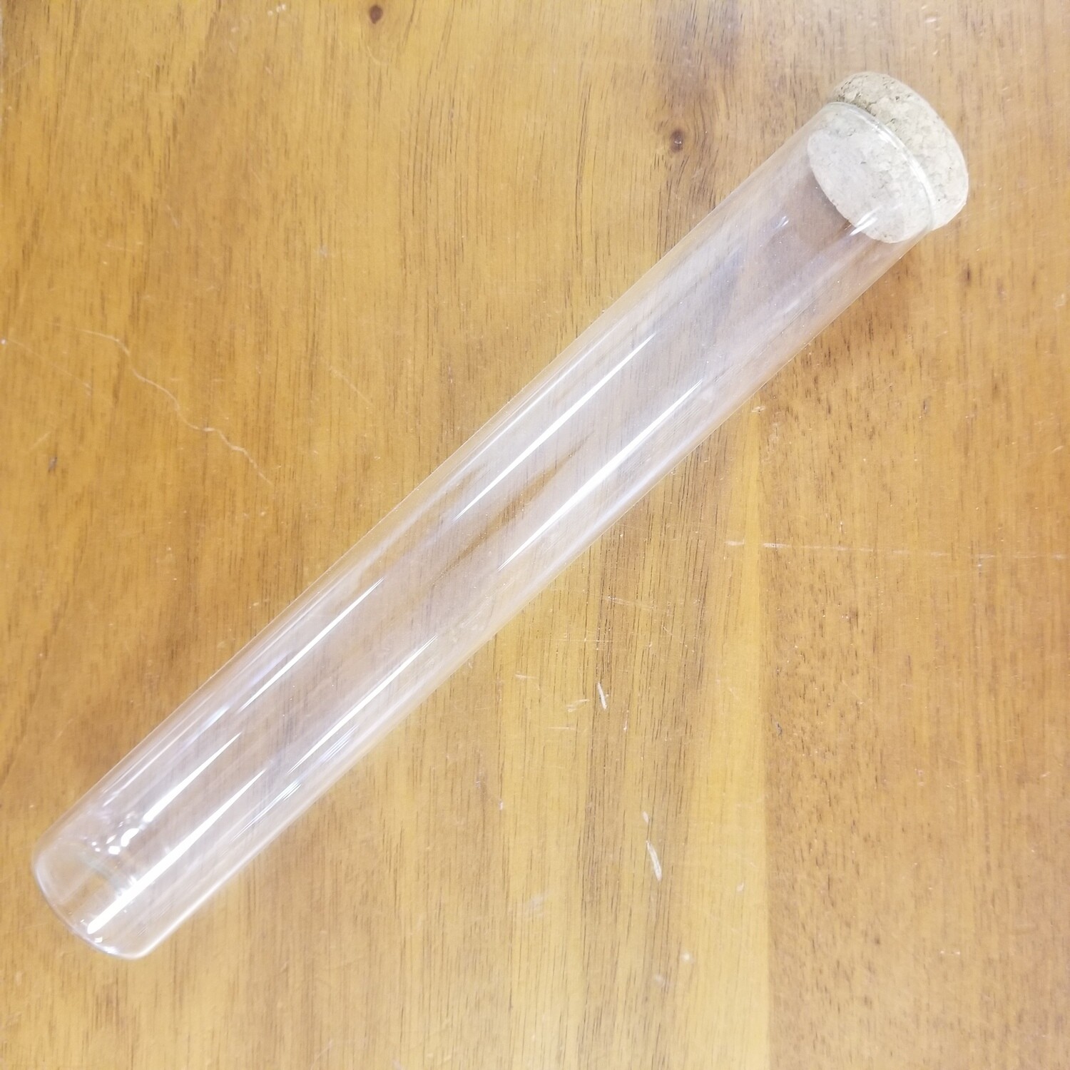 Tube en verre pour épices