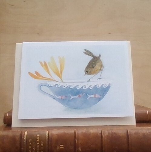 There's a wren on my cup! There's a wren on my cup!