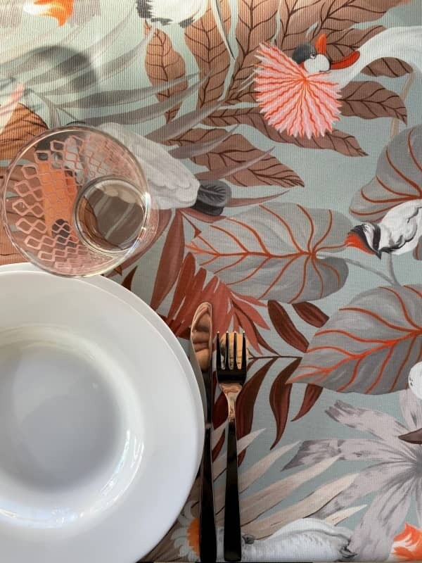 Tovaglia stile Simil Orientale Tovaglia stile Simil Orientale