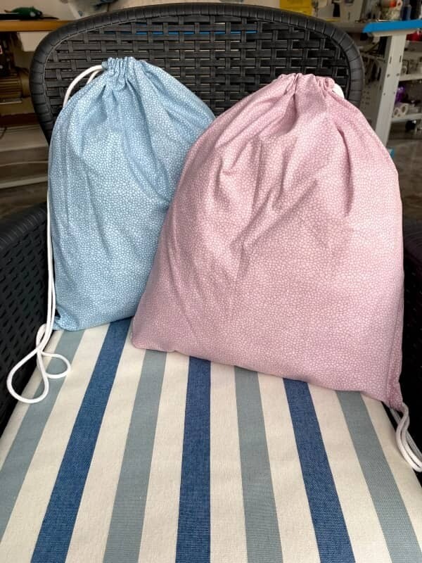 Zaino a Sacca Simil Borbonese con Cordino