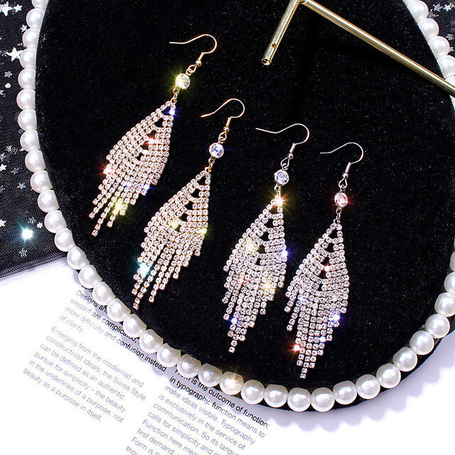 EARRING