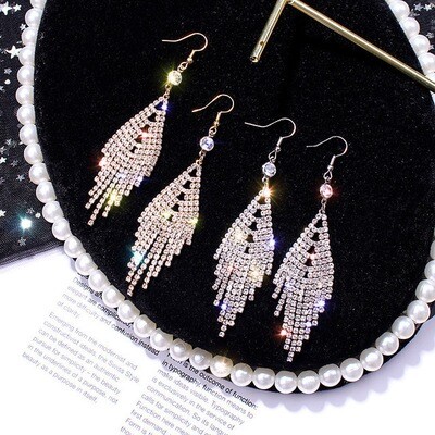 EARRING