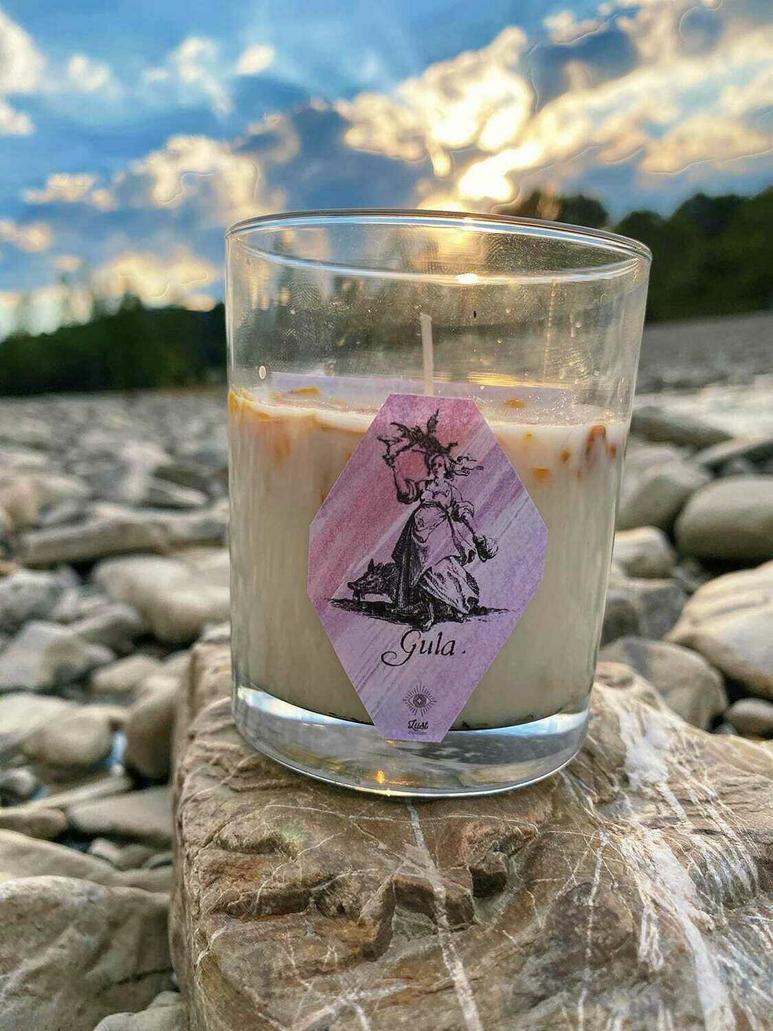 Candela Gola