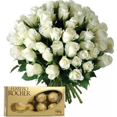 Bouquet com rosas brancas e bombom Ferreiro Rochê