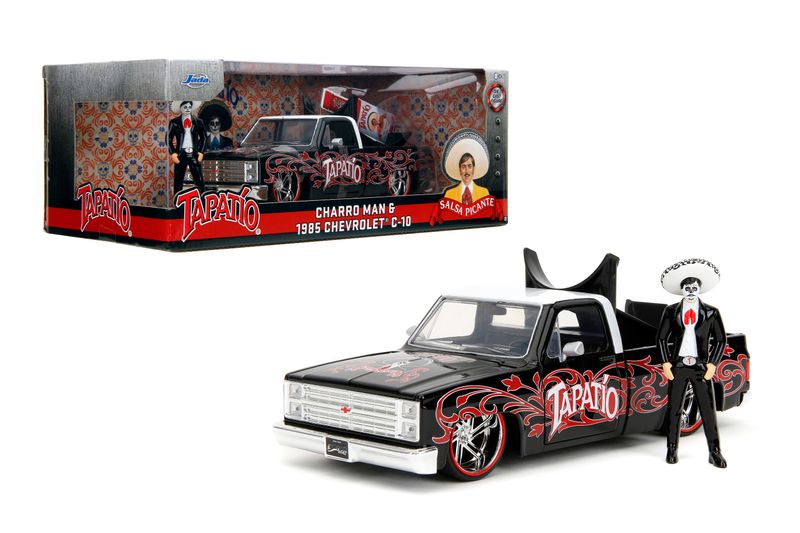 1985 Chevrolet C10 con Charro Man TAPATIO