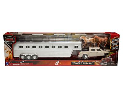 Toyota tundra con remolque y caballos