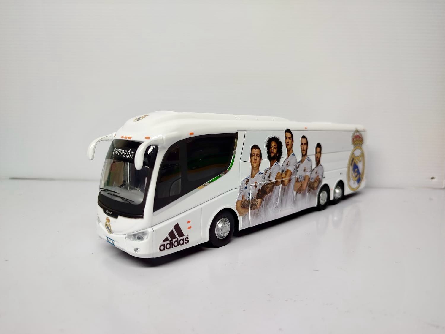 Autobus Scania Irizar PB Real Madrid