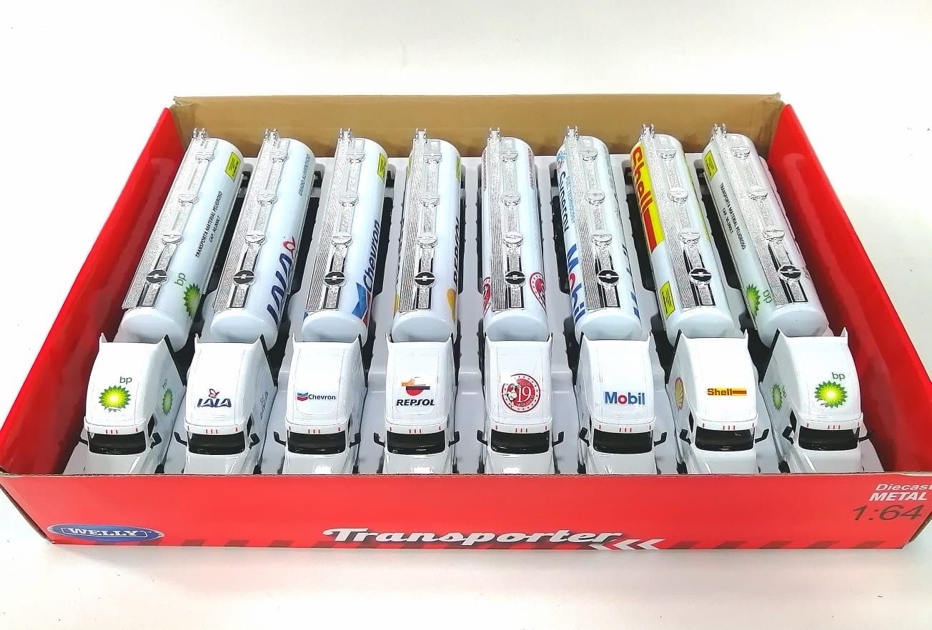 Freightliner Cascadia Personalizados 1:64