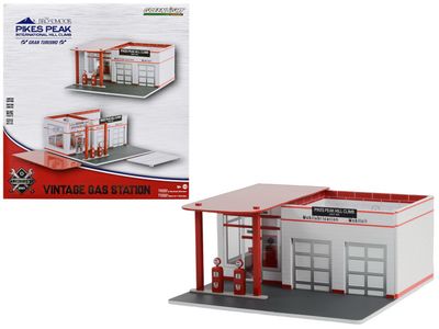 Diorama Vintage Gas Station