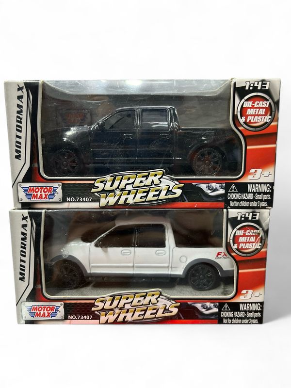 1/43 Ford F-150 Super Crew Blanco/ Negro