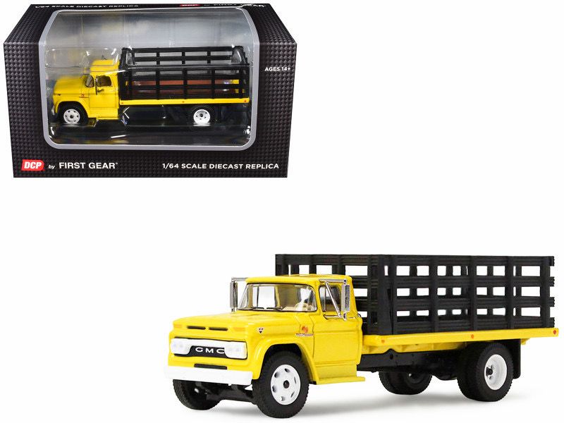 GMC 4000 plataforma con estacas GMC 4000 plataforma con estacas