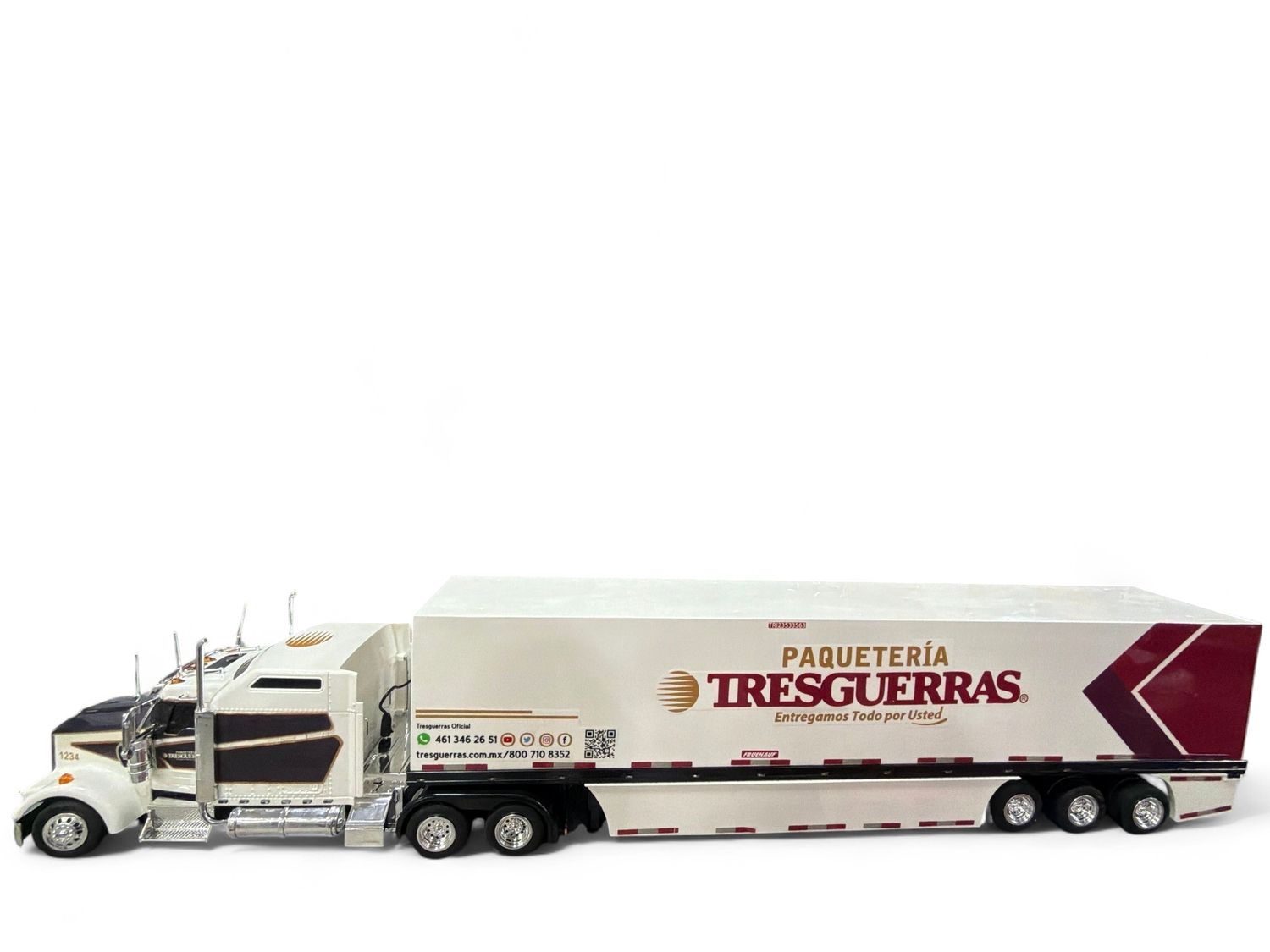 Tráiler con luz y sonido Personalizado Tráiler con luz y sonido Personalizado