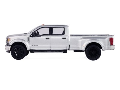 1:64 Auto Mall Series 8 - 2022 Ford F-450 Super Duty - Iconic Silver (New Tooling)