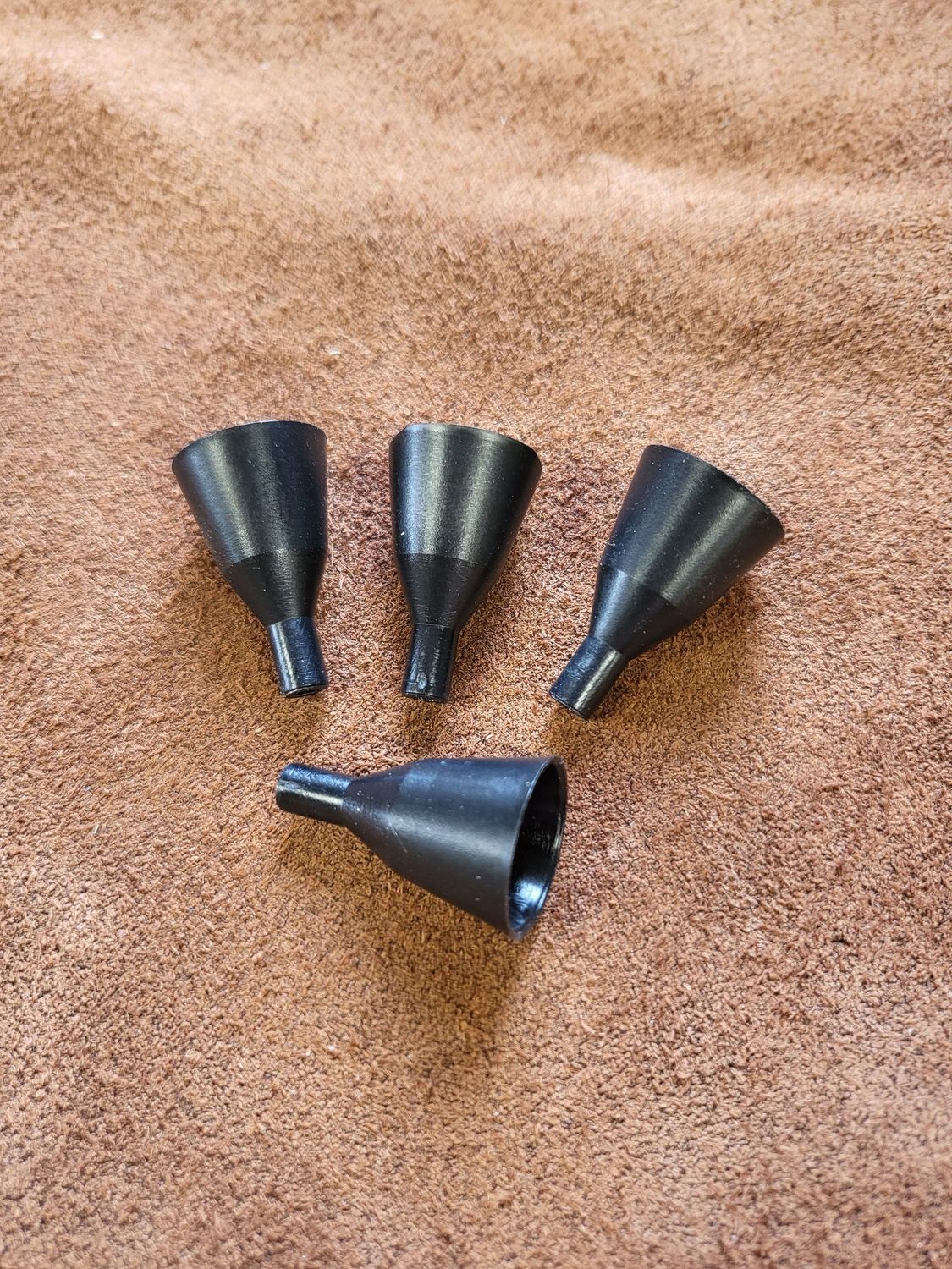 Kone 16 mm schwarz