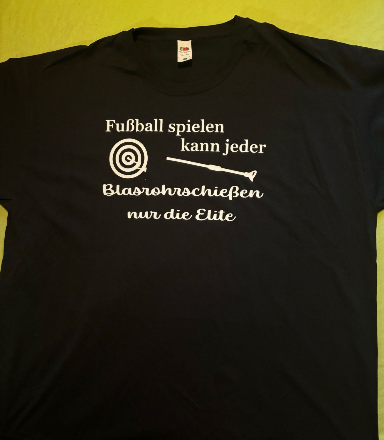 T-Shirt  "Fußballspielen kann jeder..."