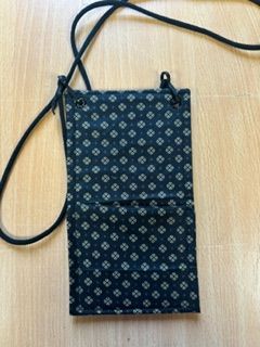 Umhängeköcher Stoff