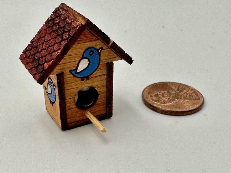 BIRD HOUSE KIT 1:12