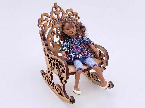 ORNATE ROCKING CHAIR KIT 1:12