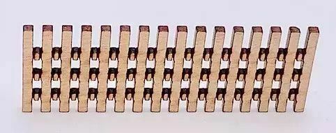 STRAIGHT FENCE - SET OF 4 PIECES - Half Scale