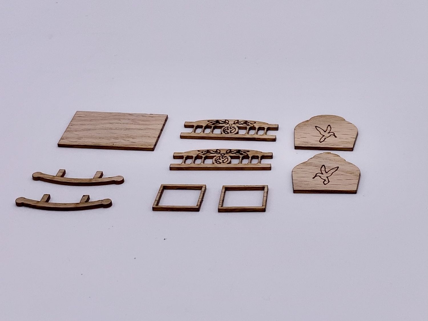 DOLLHOUSE CRADLE KIT 1:12