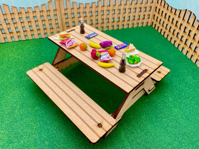 PICNIC TABLE KIT - Quarter Scale