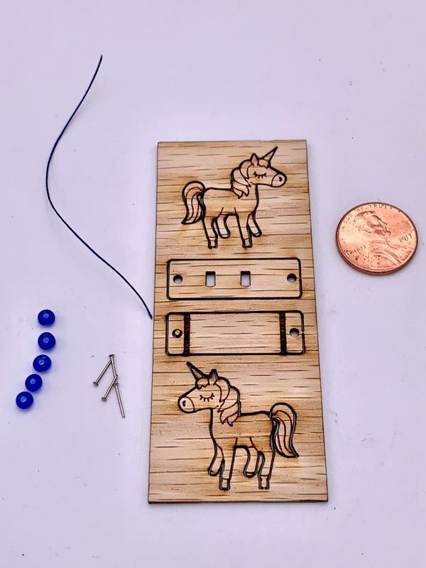 UNICORN PULL TOY KIT 1:12