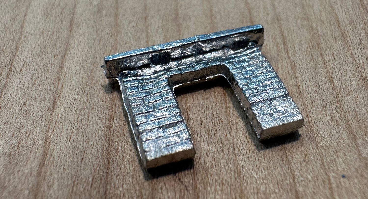 1:144th Metal Fireplace