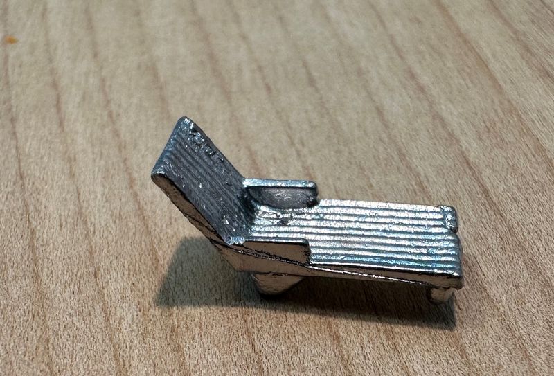 1:144th Metal Chaise Longue