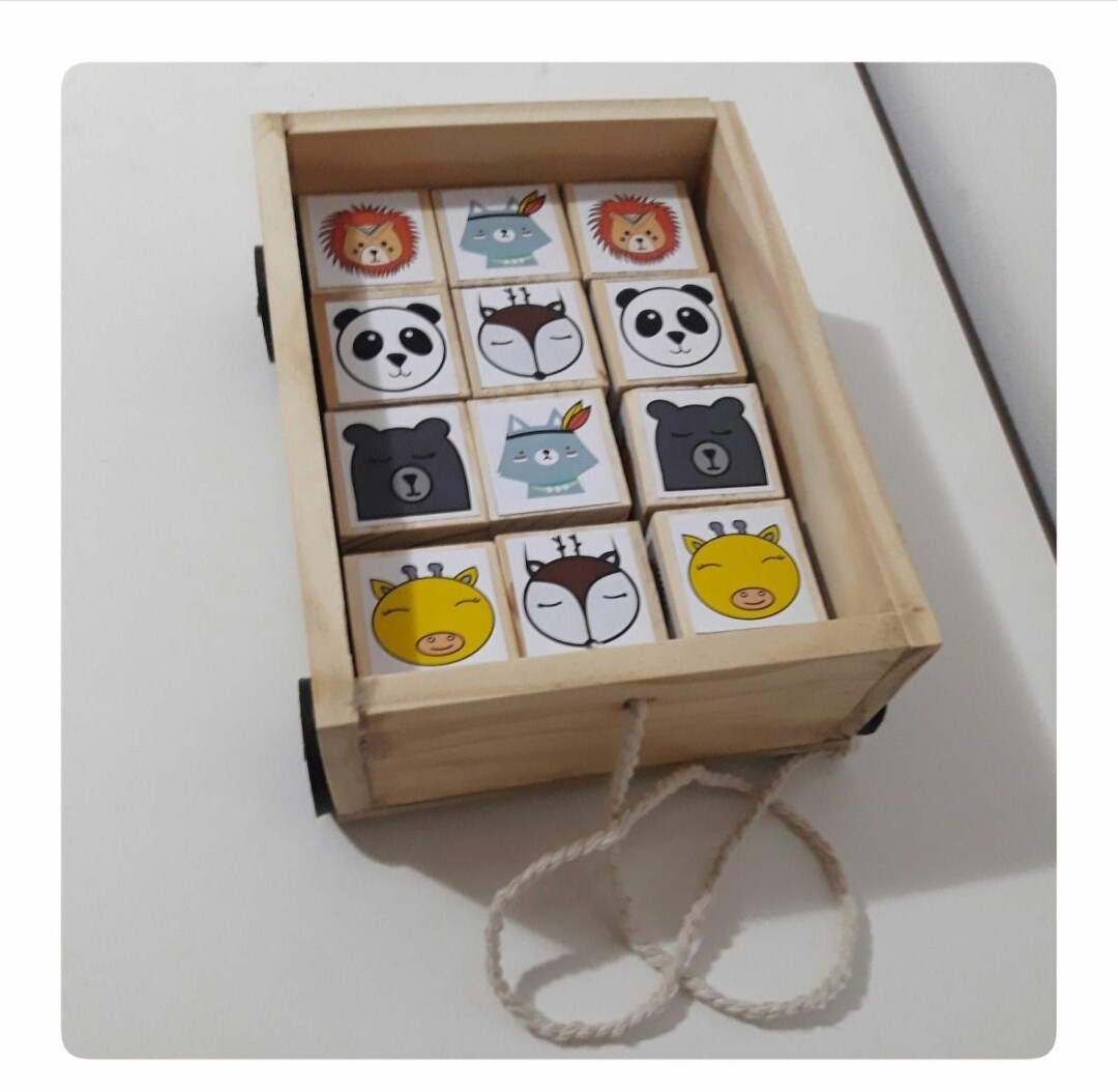Carrito con juego para la memoria (animales)