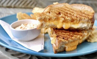 Kids Grilled Cheese with choice of Soup, Salad Or Chips And Dip