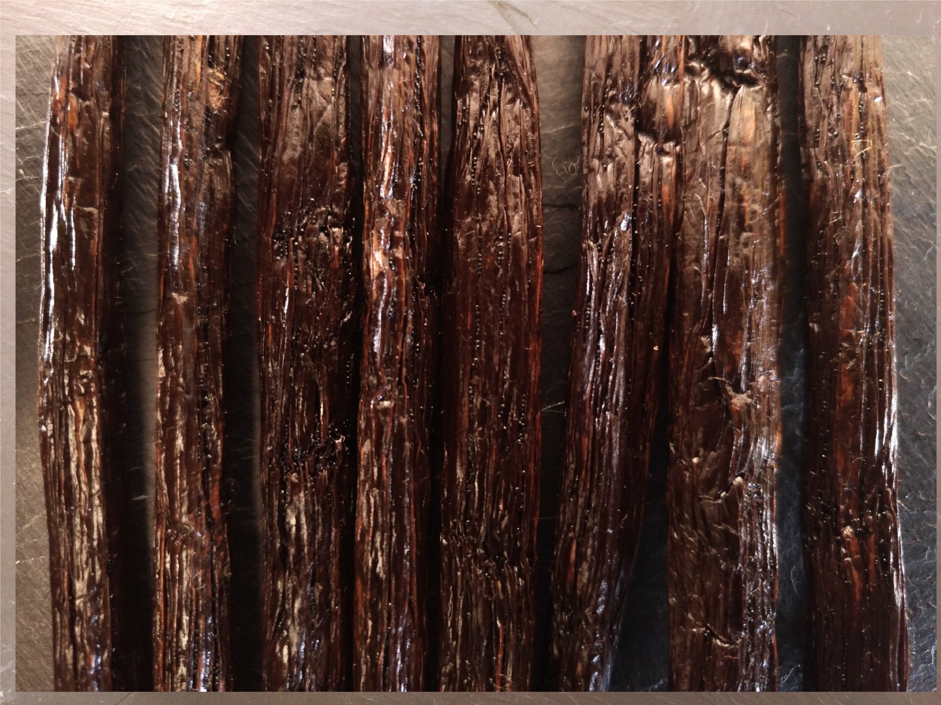 Gousse de vanille Bourbon de Madagascar 16 à 20 cm (à l'unité)