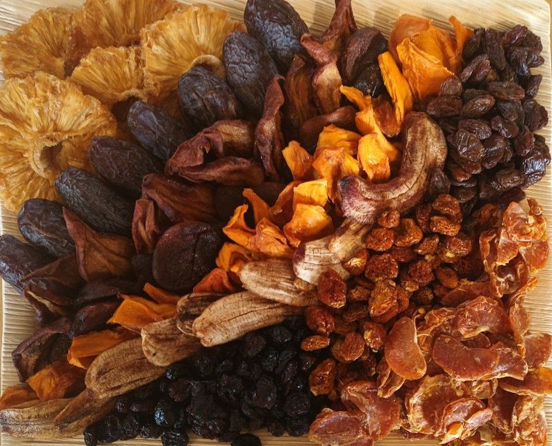 Plateau - 100% Fruits Séchés - Format Familial - (env .1kg) Plateau - 100% Fruits Séchés - Format Familial - (env .1kg)