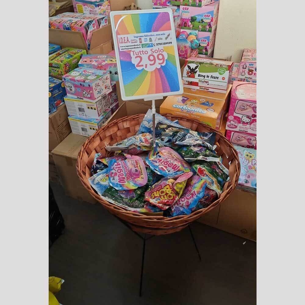 Cesta Espositore, in comodato d'uso gratuito, con 200 pz Flowpack Ass.