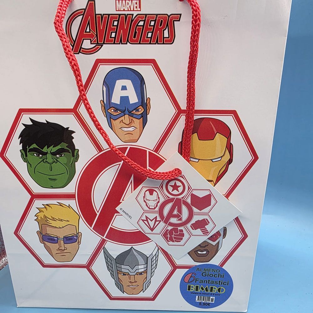 Shopper Avengers con 6 regali - (5 pezzi) Shopper Avengers con 6 regali - (5 pezzi)