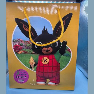 Shopper Bing per bambina con 9 regali - (5 pezzi) Shopper Bing per bambina con 9 regali - (5 pezzi)