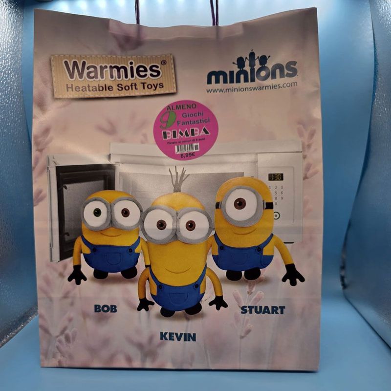Shopper Minions per bambina con 9 regali - (5 pezzi) Shopper Minions per bambina con 9 regali - (5 pezzi)