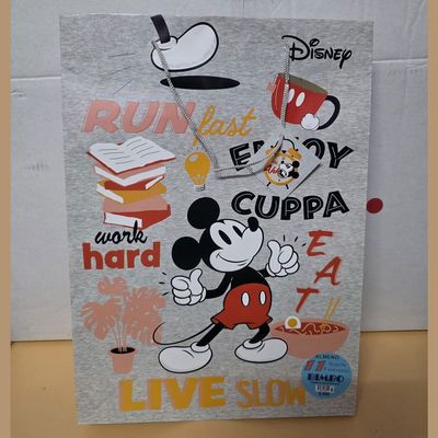 Shopper Topolino con 11 regali - (5 pezzi) Shopper Topolino con 11 regali - (5 pezzi)