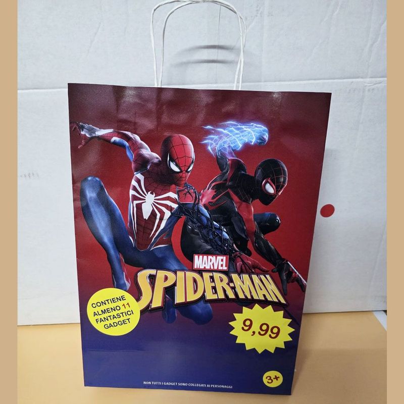 Shopper Spiderman con 11 regali - (5 pezzi) Shopper Spiderman con 11 regali - (5 pezzi)
