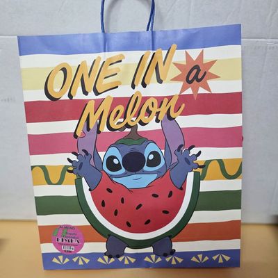 Shopper Stitch per bambina con 11 regali - (5 pezzi) Shopper Stitch per bambina con 11 regali - (5 pezzi)