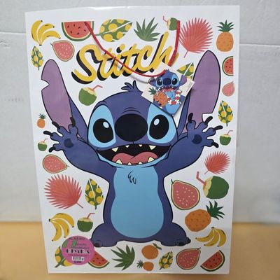 Shopper Stitch per bambina con 11 regali - (5 pezzi) Shopper Stitch per bambina con 11 regali - (5 pezzi)