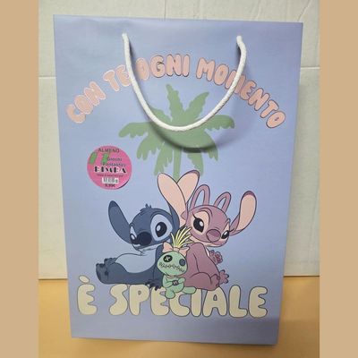 Shopper Stitch per bambina con 11 regali - (5 pezzi) Shopper Stitch per bambina con 11 regali - (5 pezzi)