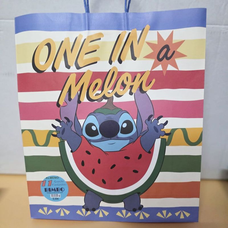 Shopper Stitch per bambino con 11 regali - (5 pezzi) Shopper Stitch per bambino con 11 regali - (5 pezzi)