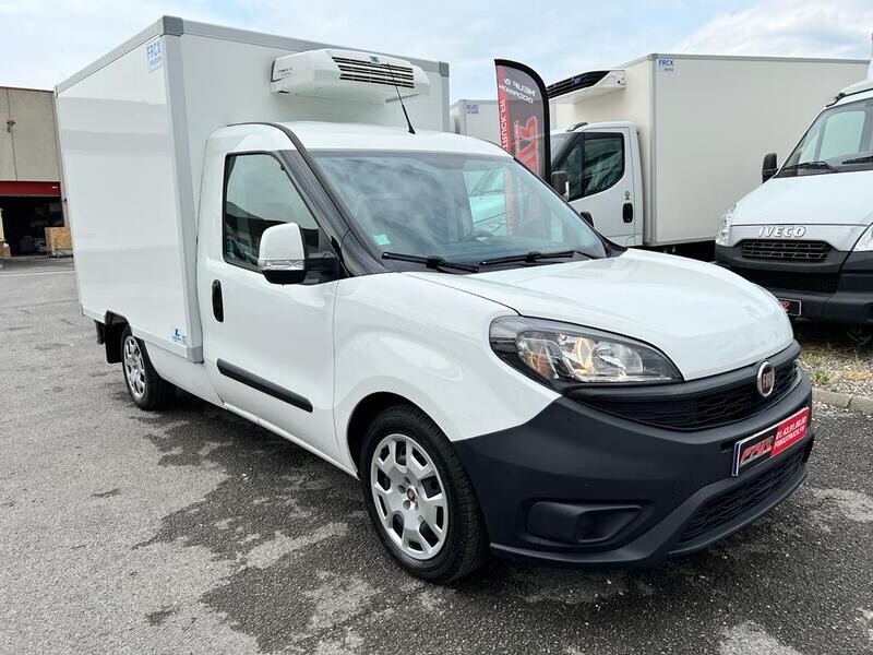 FIAT DOBLO MAXI 1.6 MULTIJET 120 CH PACK PROFESSIONAL TRIO NAV + Climatisation - Frigorifique