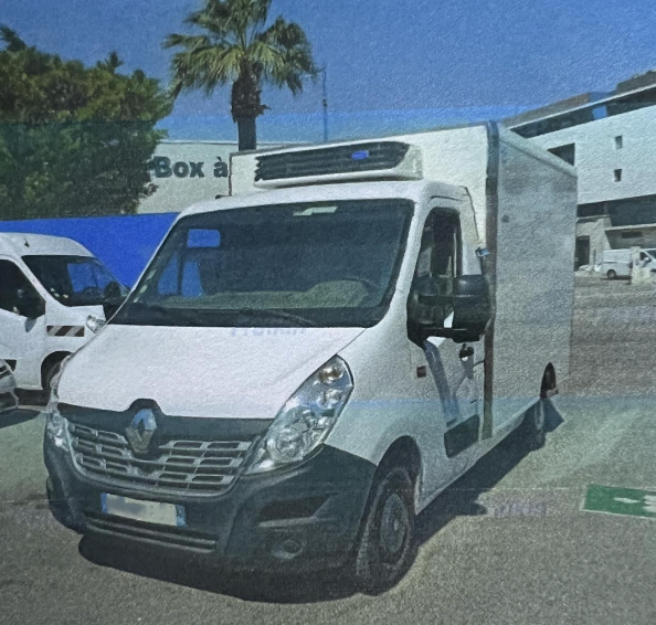 RENAULT MASTER III Plancher Cabine L2H1 2.3 DCI 125 Ch Traction BVM6 Frigorifique en Bi-Température 2 Compartiments avec Porte latérale &amp; 1269 Kg de Charge utile / 1ère main