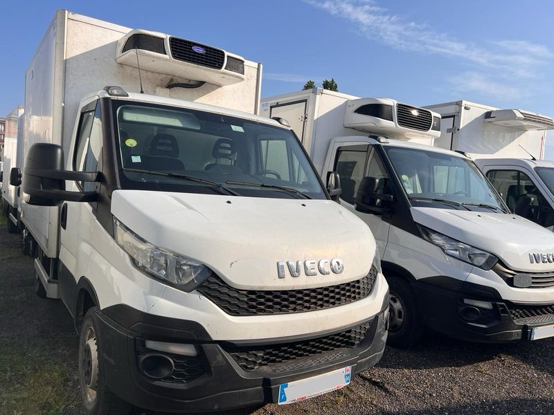 IVECO DAILY 35S13 Châssis Cabine Roues Simples 2.3 L 130 Ch Frigorifique avec Hayon élévateur