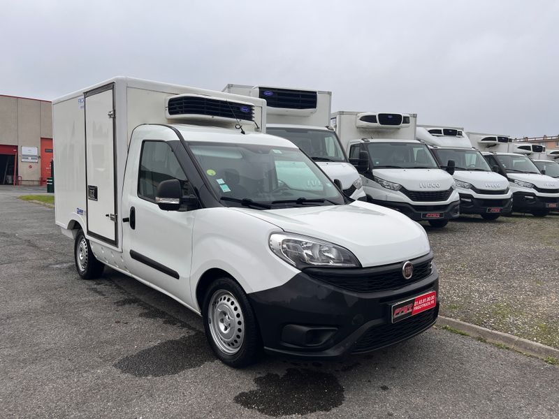 Fiat Doblo 1.6 L MultiJet 105 Ch EURO 6 Frigorifique Avec Plancher intermédiaire &amp; Porte latérale