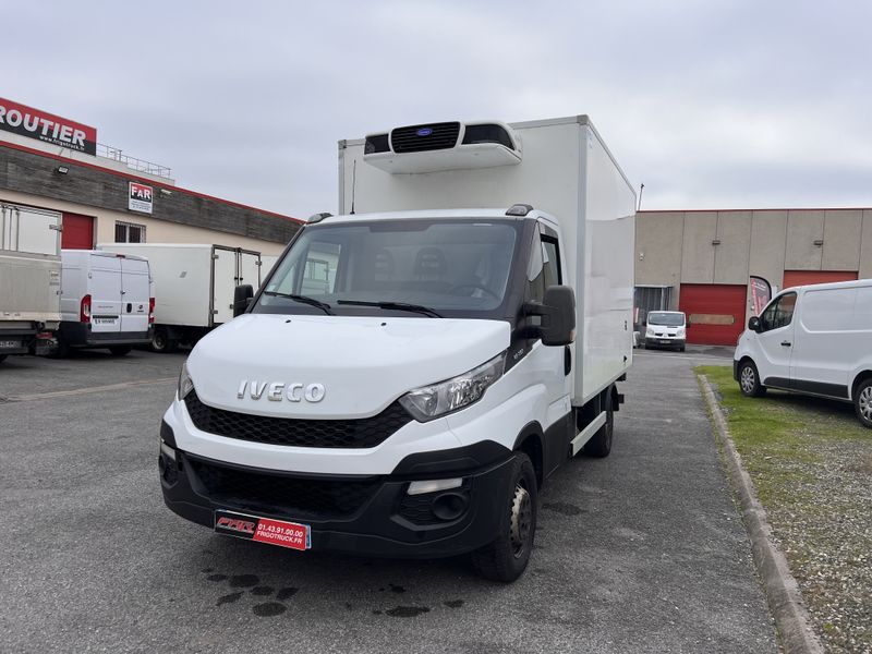 IVECO DAILY Châssis Cabine Roues Simple 35S13 2.3 L 130 Ch Frigorifique avec Hayon élévateur &amp; Porte latérale